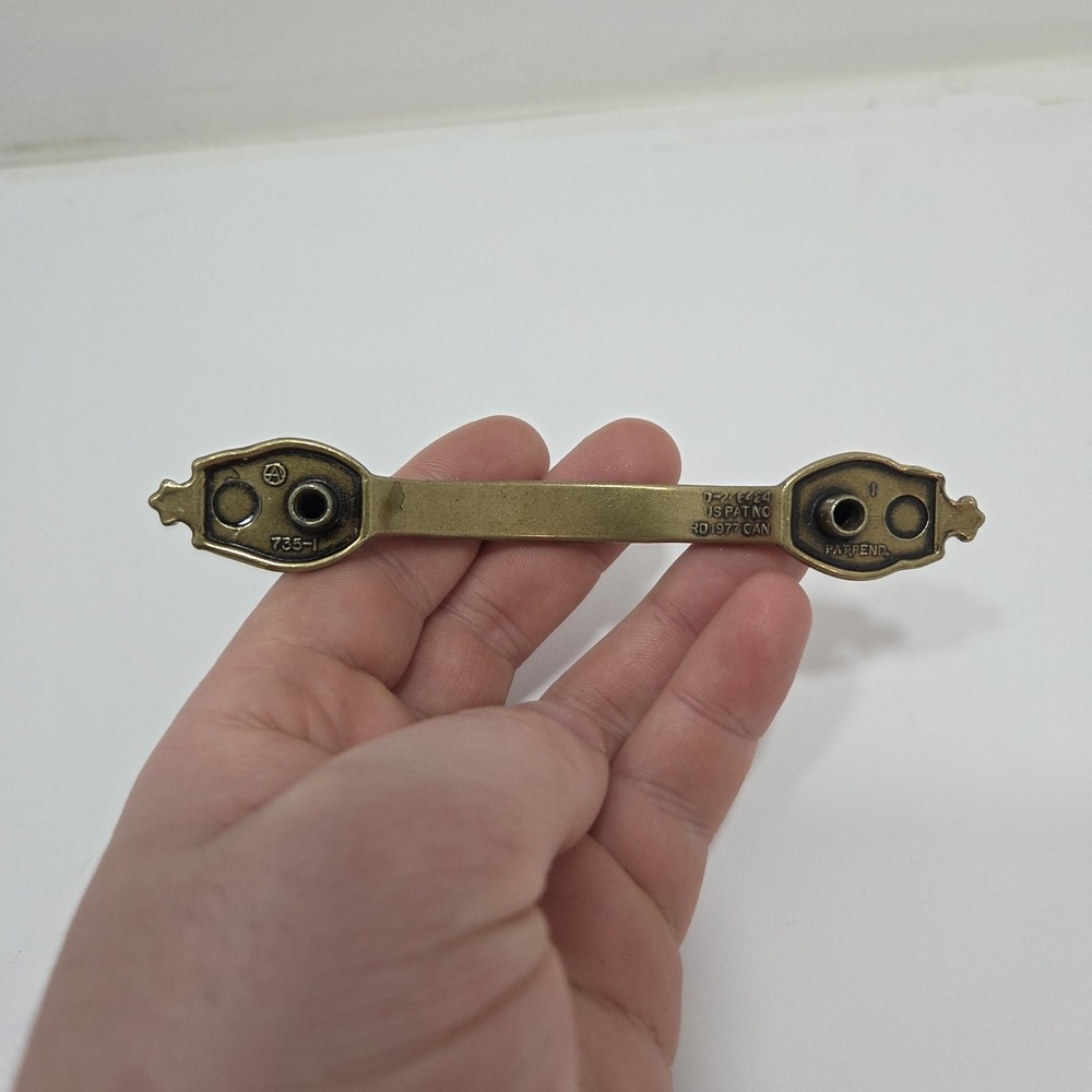 35 AMEROCK PULL HANDLES 735-1 WITH SCREWS - Picture 10 of 12
